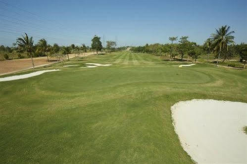 Ban Pong  Pattaya Country Club & Resort מראה חיצוני תמונה