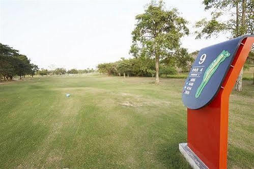 Ban Pong  Pattaya Country Club & Resort מראה חיצוני תמונה